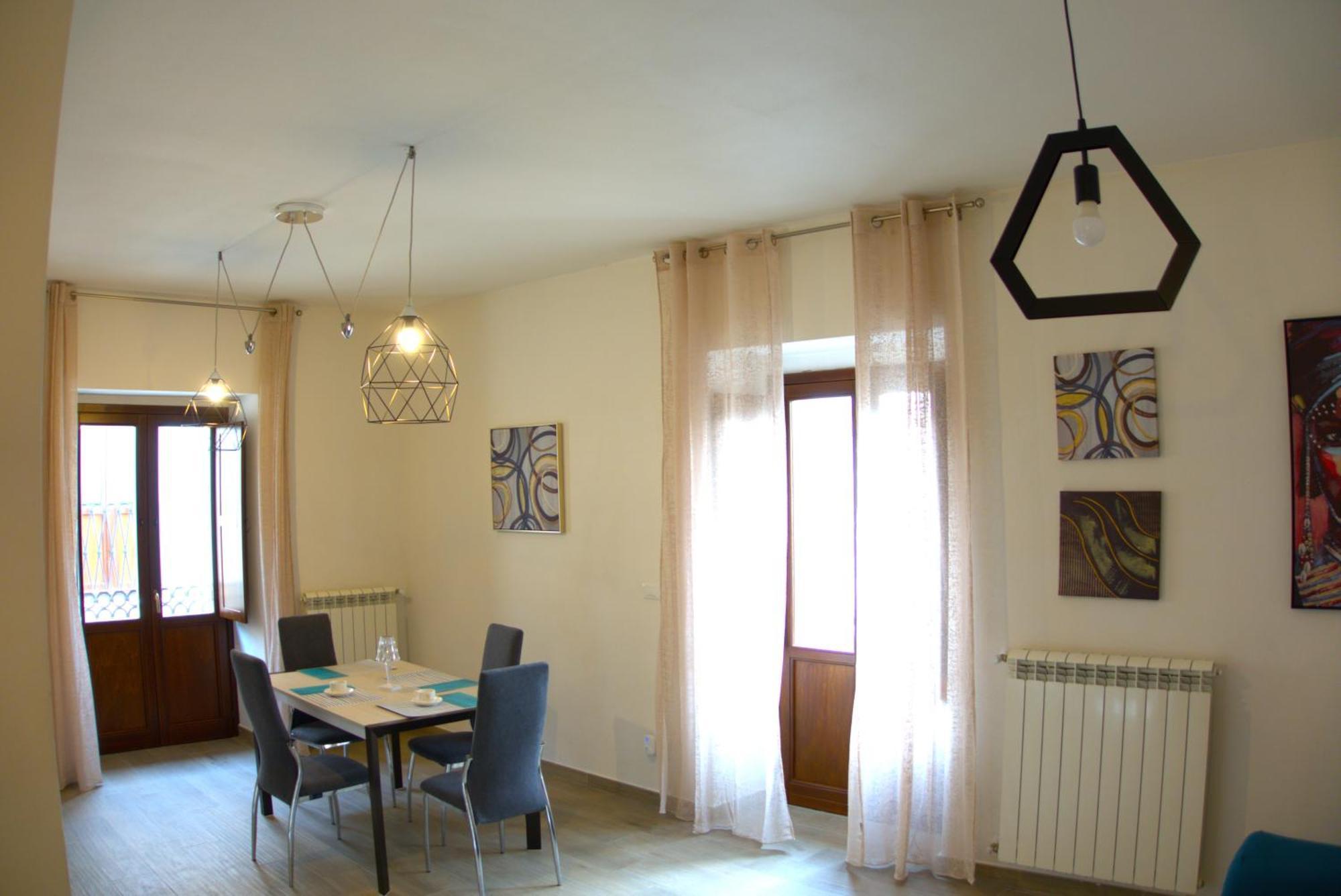 Hotel Dimora Del Sole - Civico 13 LʼAquila Esterno foto